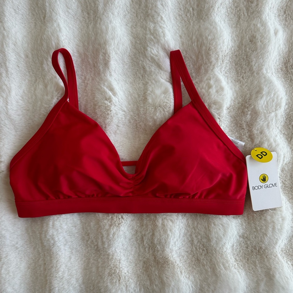 🆕 Body Glove | Red Bikini Top - Size DD.